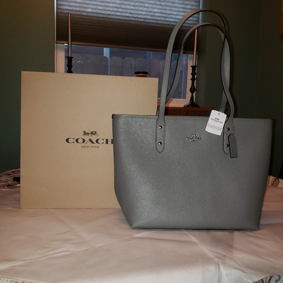 Coach Handbags - Nwt City Tote